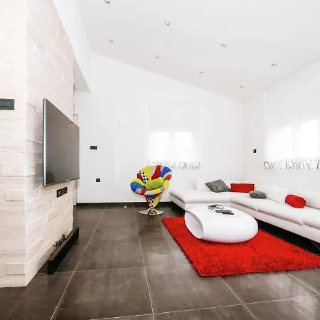 Luxurious In With Garden Appartement Zadar