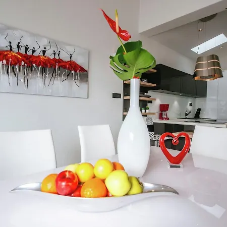 Luxurious In With Garden Appartement Zadar